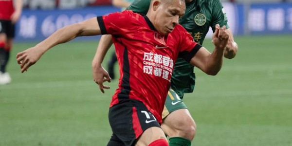 KOK体育app下载-中超G8积分榜出炉，川渝足球大放异彩，两冠军队沦为难兄难弟|联赛|上海申花|中超联赛|成都蓉城|球队_新浪体育_新浪新闻